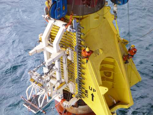 Upper anchor clamps being installed on Siri legs